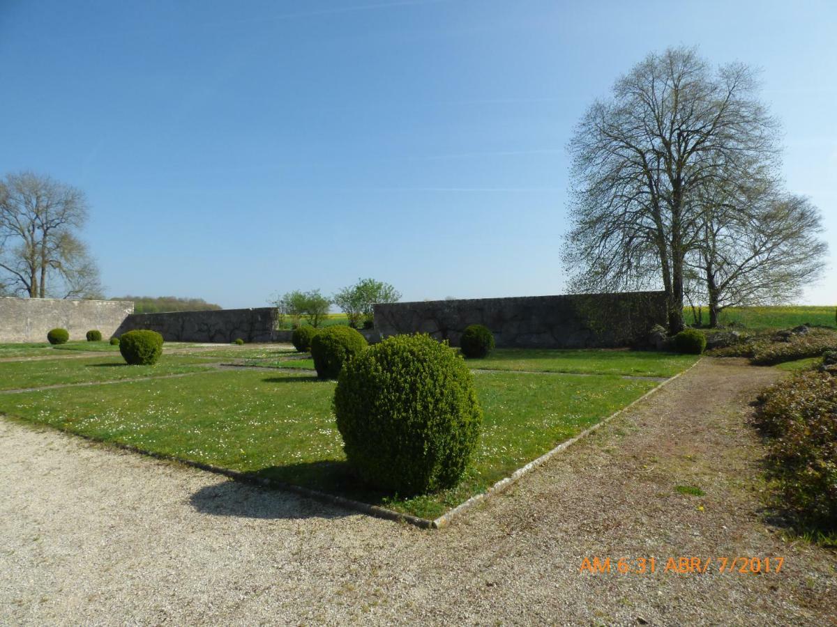 Chateau De Montrame Soisy-Bouy ภายนอก รูปภาพ